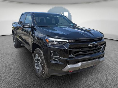 Certified 2026 Chevrolet Colorado Z71 w/ Technology Package AWD/4WD image 1