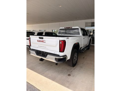 Used 2025 GMC Sierra 2500 SLT w/ SLT Premium Package AWD/4WD image 3
