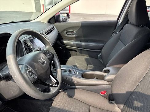Used 2018 Honda HR-V EX image 25