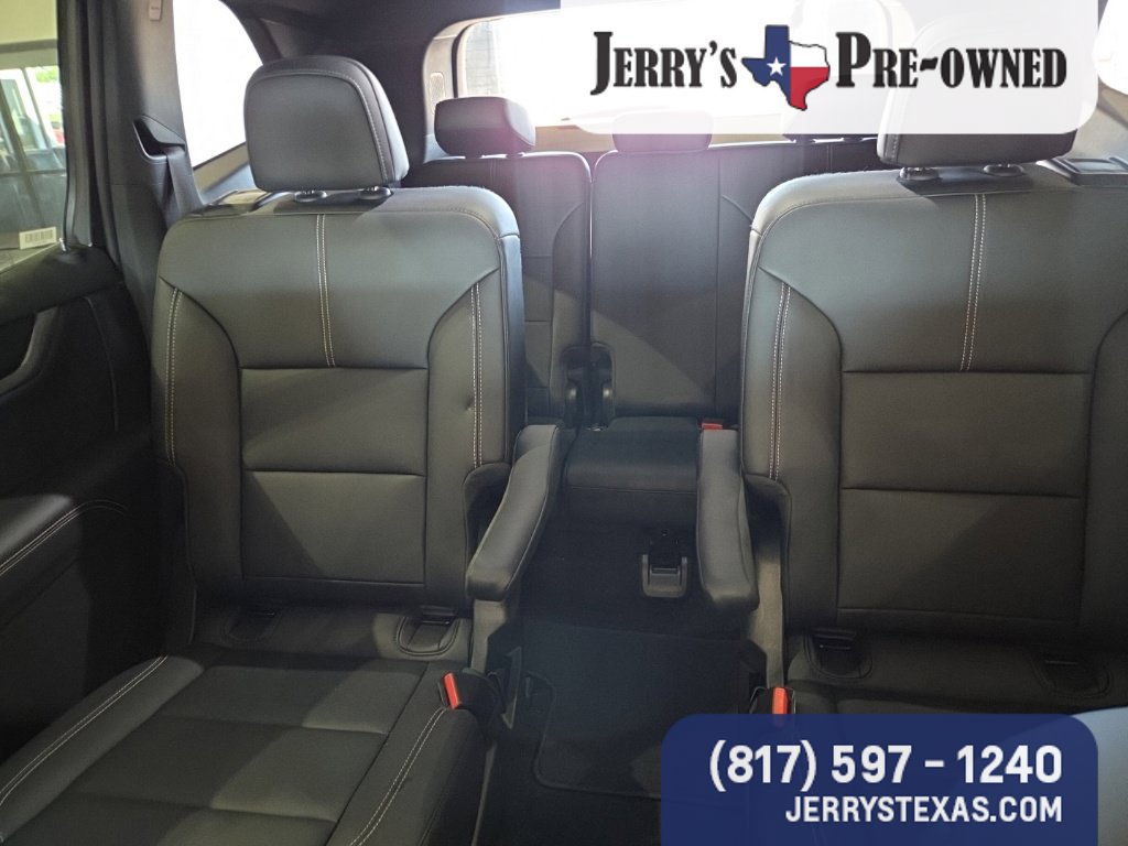 Used 2026 GMC Acadia Elevation w/ Elevation Premium Package FWD image 16