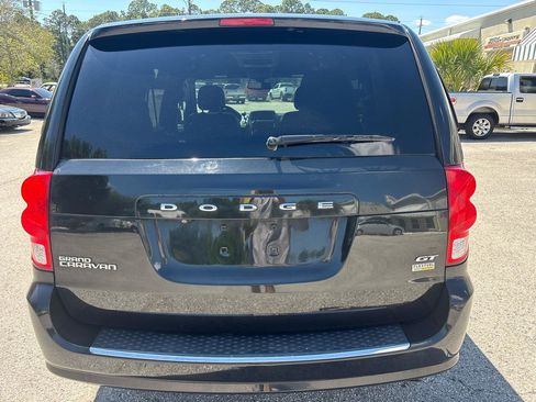 Used 2019 Dodge Grand Caravan GT FWD image 7