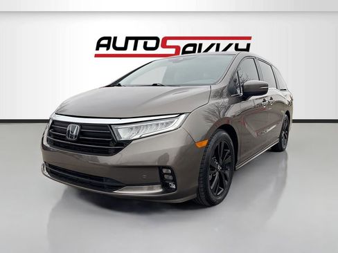 Used 2022 Honda Odyssey Touring image 3