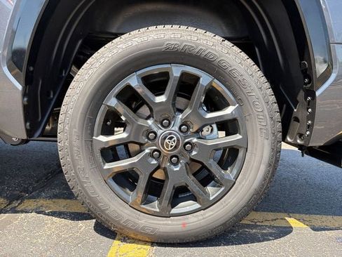 New 2026 Toyota Tundra Platinum AWD/4WD image 18