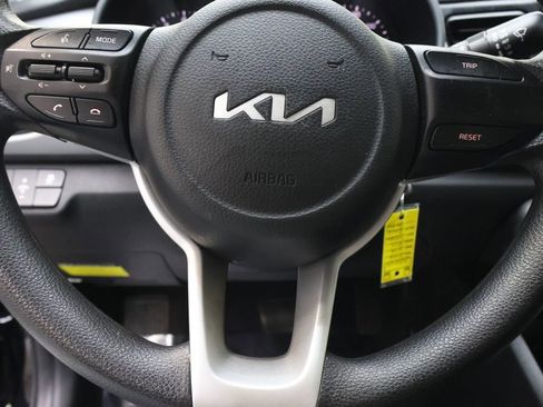 Used 2023 Kia Rio LX FWD image 18