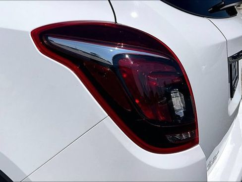 Used 2022 Buick Encore Preferred w/ Safety Package AWD/4WD image 22