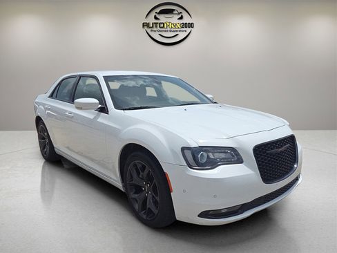 Used 2021 Chrysler 300 S image 2
