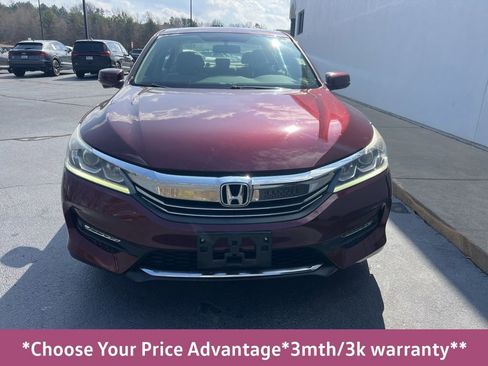 Used 2017 Honda Accord EX image 7