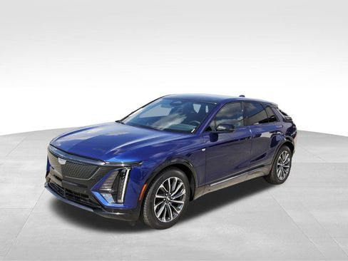 New 2025 Cadillac Lyriq Sport image 2