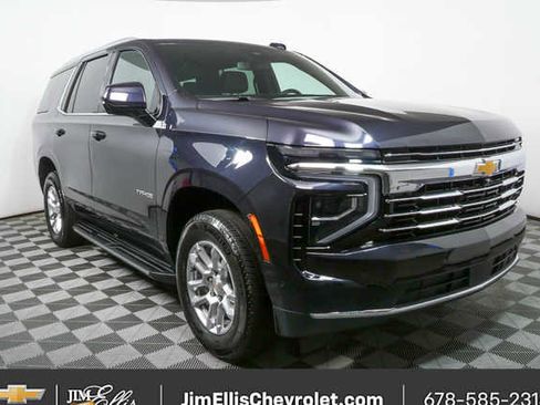 Used 2025 Chevrolet Tahoe LT image 1