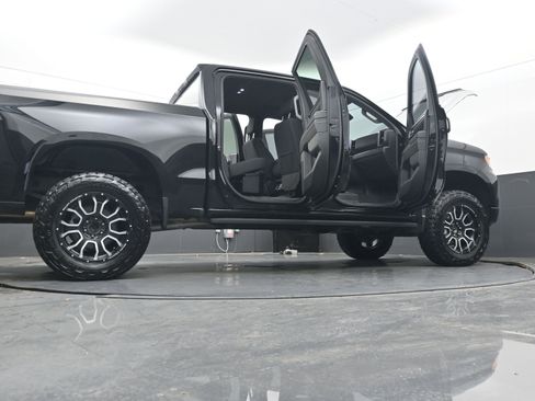 Used 2023 Chevrolet Silverado 1500 RST w/ Z71 Off-Road Package image 34