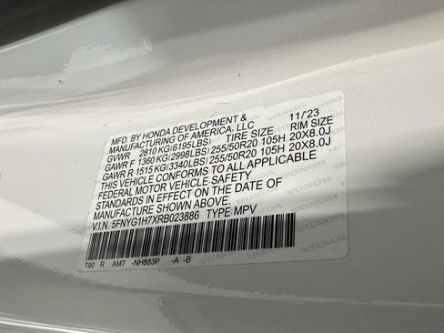 Certified 2024 Honda Pilot Touring image 16