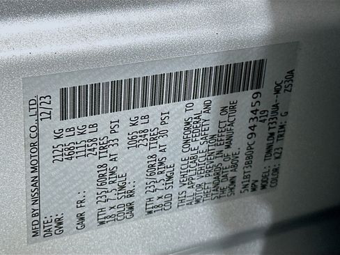 Used 2023 Nissan Rogue SV image 12