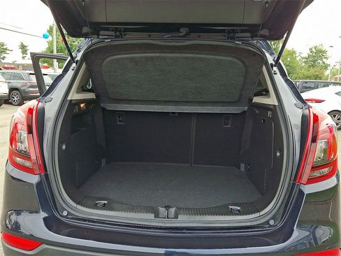 Used 2022 Buick Encore Preferred w/ Safety Package image 28