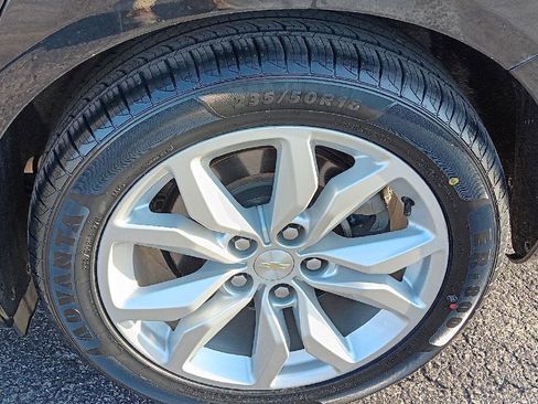 Used 2019 Chevrolet Impala LT image 14