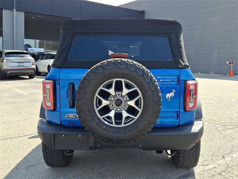 Used 2025 Ford Bronco Badlands image 8