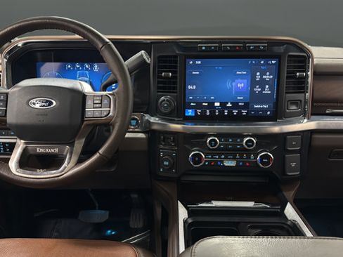 Used 2024 Ford F350 King Ranch AWD/4WD image 12