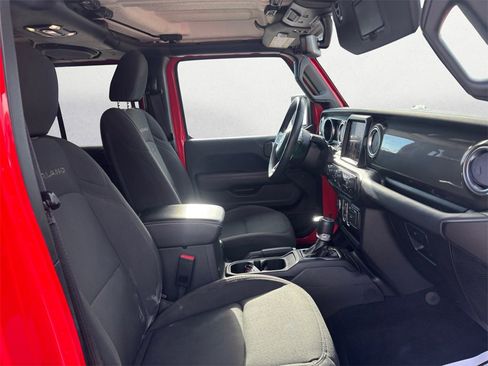 Used 2023 Jeep Gladiator Overland image 15