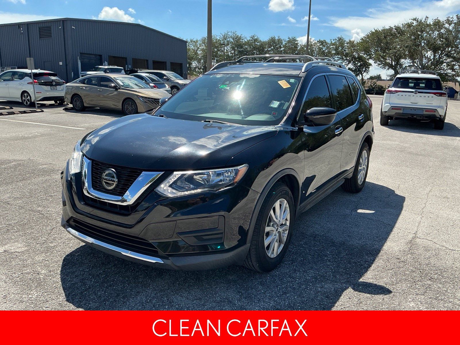 Used 2020 Nissan Rogue S w/ Special Edition Package FWD image 4