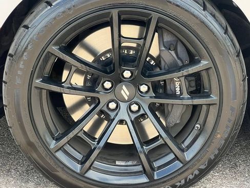 Used 2017 Dodge Charger R/T RWD image 7