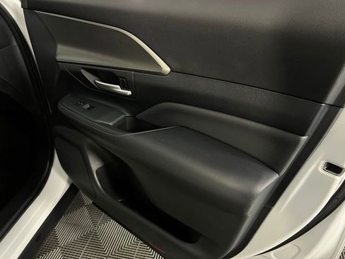 Used 2025 Toyota Grand Highlander FWD image 35