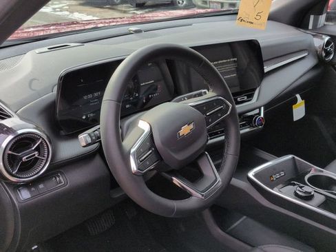 New 2026 Chevrolet Equinox LT w/ Convenience Package II image 11