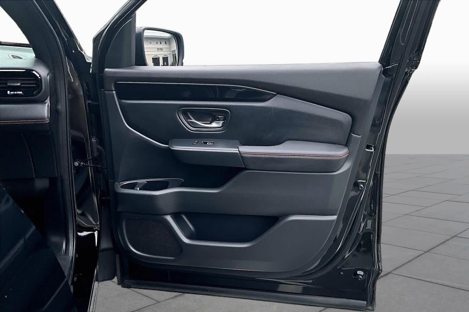 Used 2024 Honda Pilot TrailSport image 23