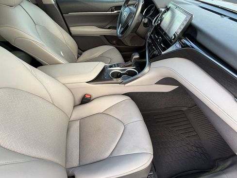 Certified 2022 Toyota Camry XLE image 35