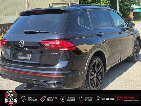 Used 2022 Volkswagen Tiguan SE R-Line AWD/4WD image 3