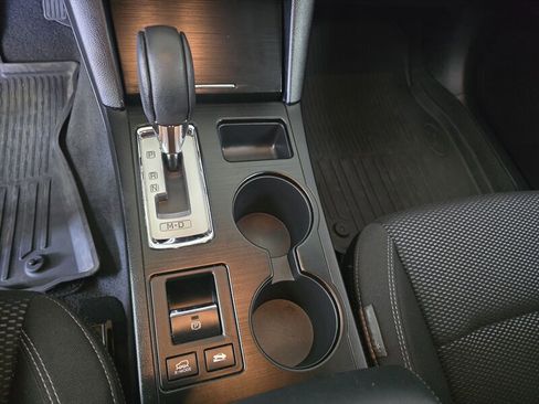 Used 2019 Subaru Outback 2.5i Premium image 23