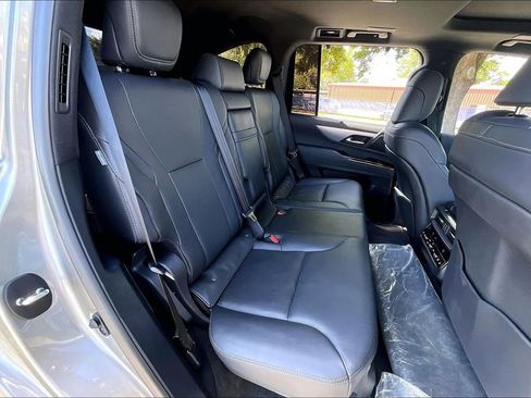 Used 2023 Lexus LX 600 F Sport AWD/4WD image 21