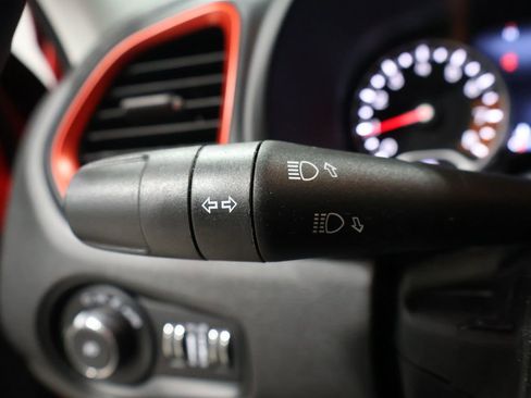 Used 2020 Jeep Renegade Trailhawk w/ Cold Weather Group image 36