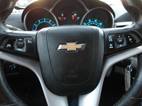 Used 2014 Chevrolet Cruze LT image 14