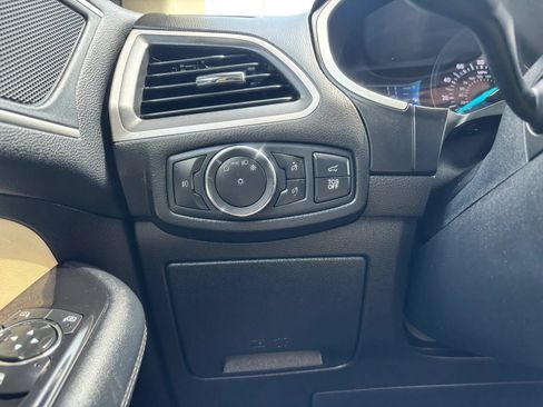 Used 2020 Ford Edge SEL w/ Convenience Package FWD image 23
