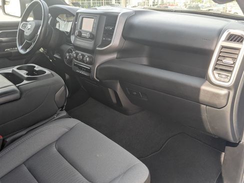 Used 2022 RAM 1500 Big Horn AWD/4WD image 35