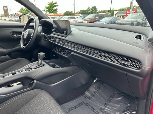 Used 2024 Honda HR-V Sport image 28