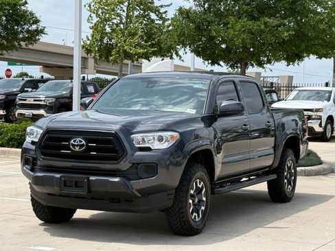 Used 2020 Toyota Tacoma SR AWD/4WD image 7