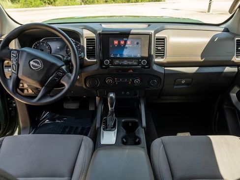 Used 2022 Nissan Frontier SV RWD image 8
