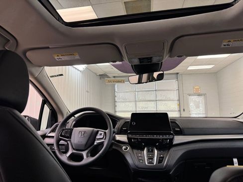 New 2026 Honda Odyssey EX-L image 14