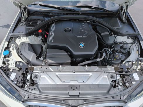 Used 2023 BMW 330i Sedan w/ Convenience Package RWD image 32