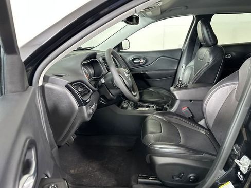 Used 2023 Jeep Cherokee Altitude Lux AWD/4WD image 11