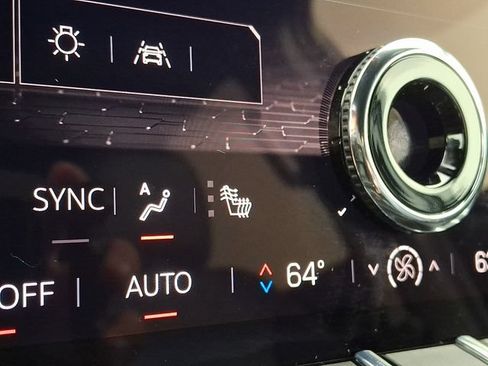 Used 2024 GMC Acadia Elevation w/ Luxury Package FWD image 29