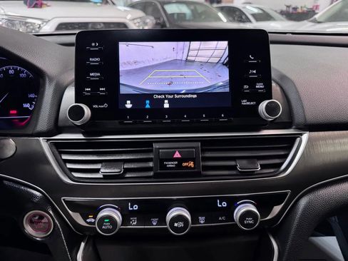 Used 2018 Honda Accord LX image 18