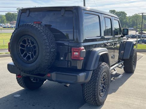 Used 2022 Jeep Wrangler Unlimited Rubicon w/ Xtreme Recon 35" Tire Package image 9