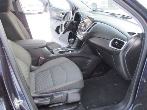 Used 2018 Chevrolet Equinox LT w/ Sun & Infotainment Package image 16