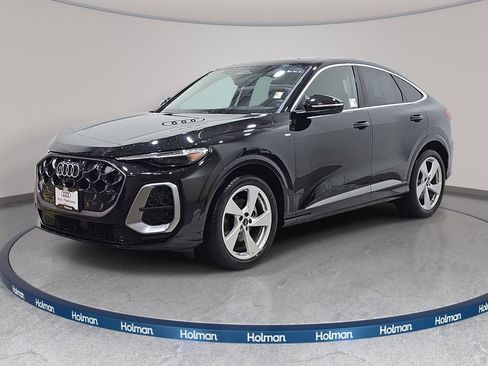 Used 2025 Audi Q5 Prestige w/ 20" Wheel Package AWD/4WD image 1