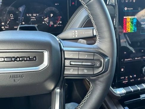 Used 2026 GMC Yukon XL Denali Ultimate w/ LPO, Floor Liner Package AWD/4WD image 45