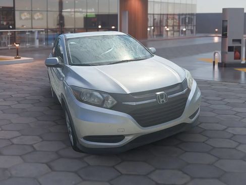 Used 2016 Honda HR-V LX image 18