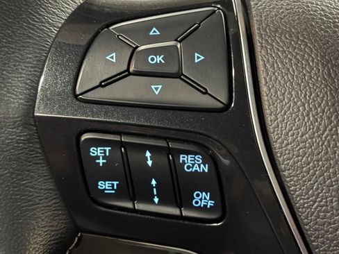 Used 2018 Ford Explorer Platinum AWD/4WD image 39