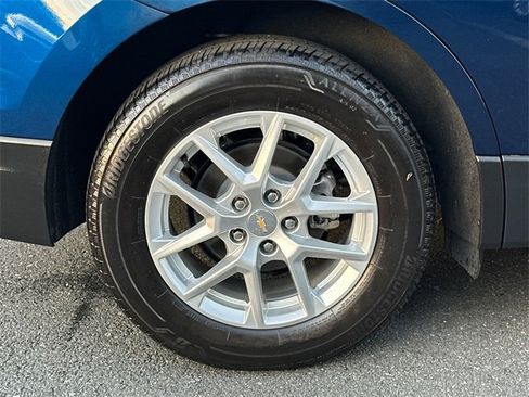 Used 2022 Chevrolet Equinox LS image 7