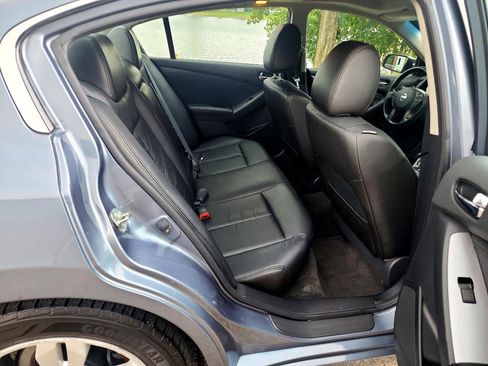 Used 2011 Nissan Altima 3.5 SR w/ 3.5SR Premium Pkg image 11